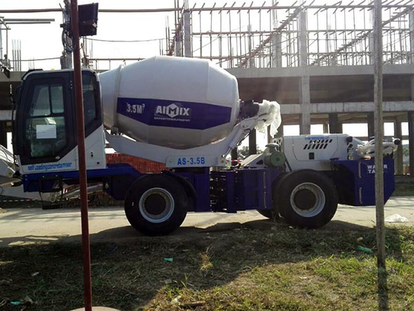 AS-3.5 self-loading mixer portable concrete mixer in Myanmar